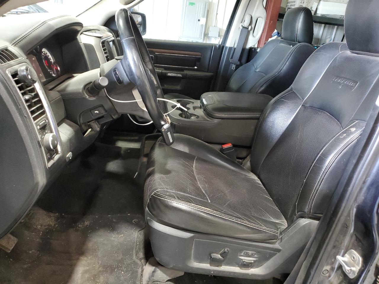 Ram 1500 Laramie Image 9