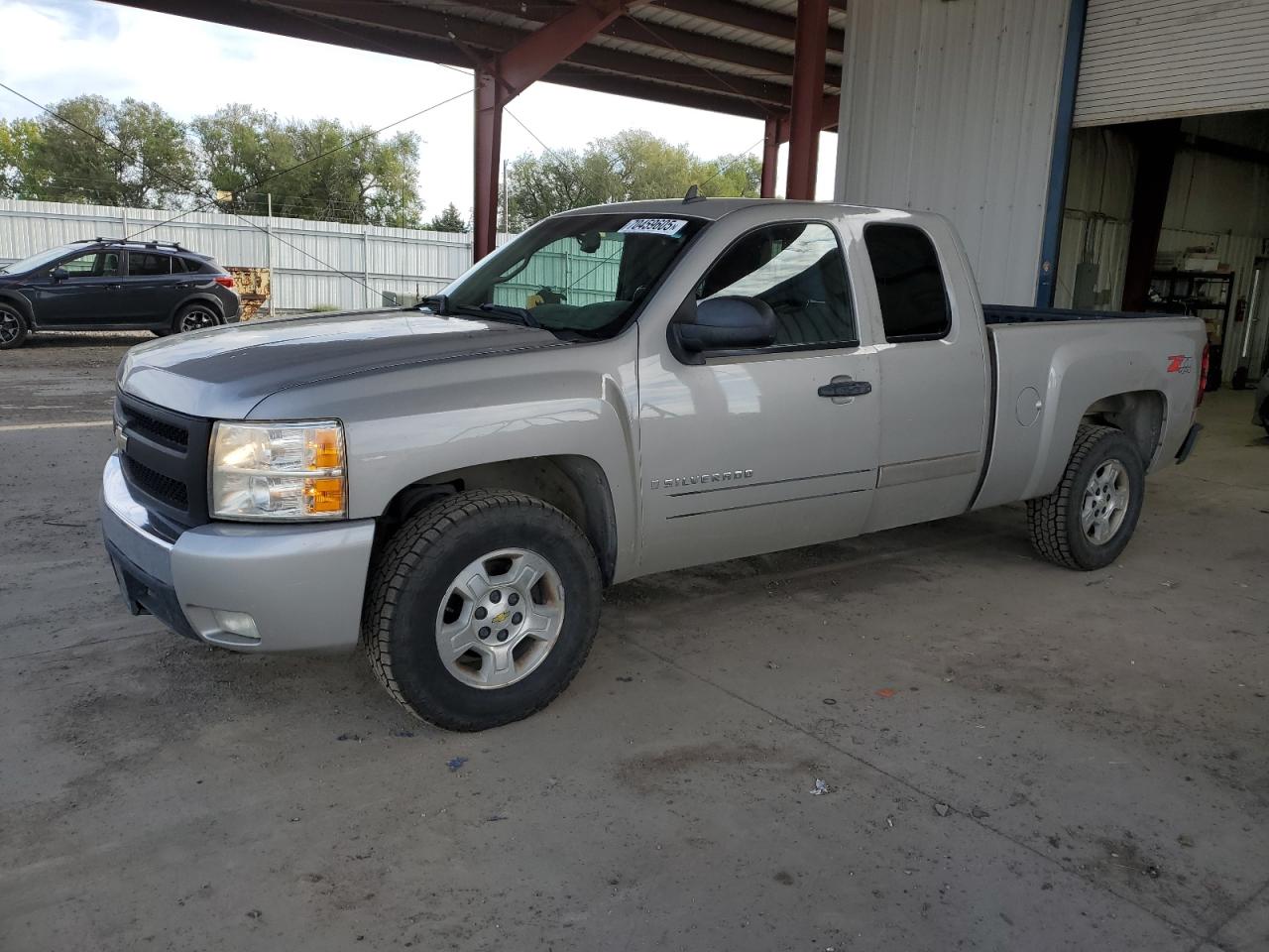 Chevrolet Silverado K1500 Image 1