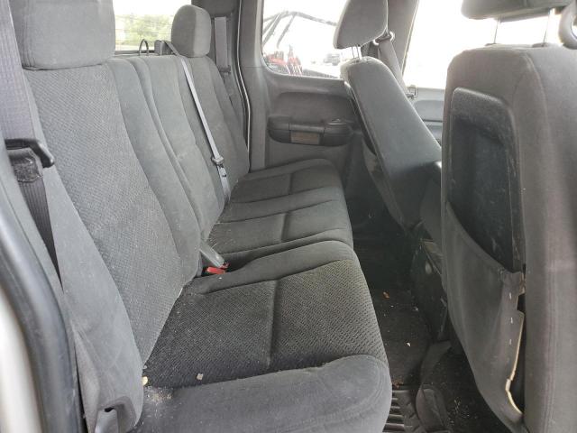 Chevrolet Silverado K1500 Image 7