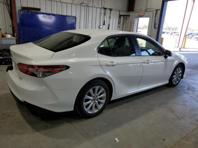 Toyota Camry L Image 4