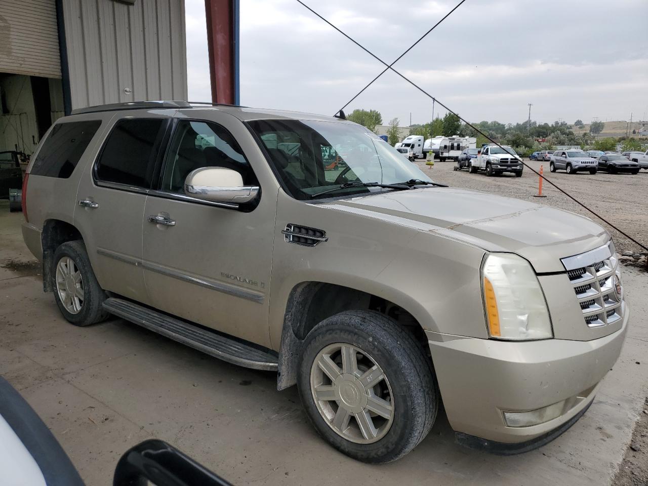 Cadillac Escalade Image 13