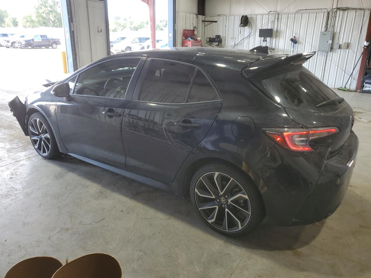 Toyota Corolla Se Image 12