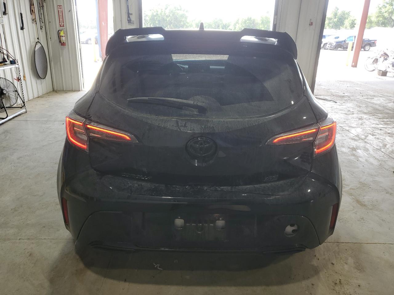 Toyota Corolla Se Image 11