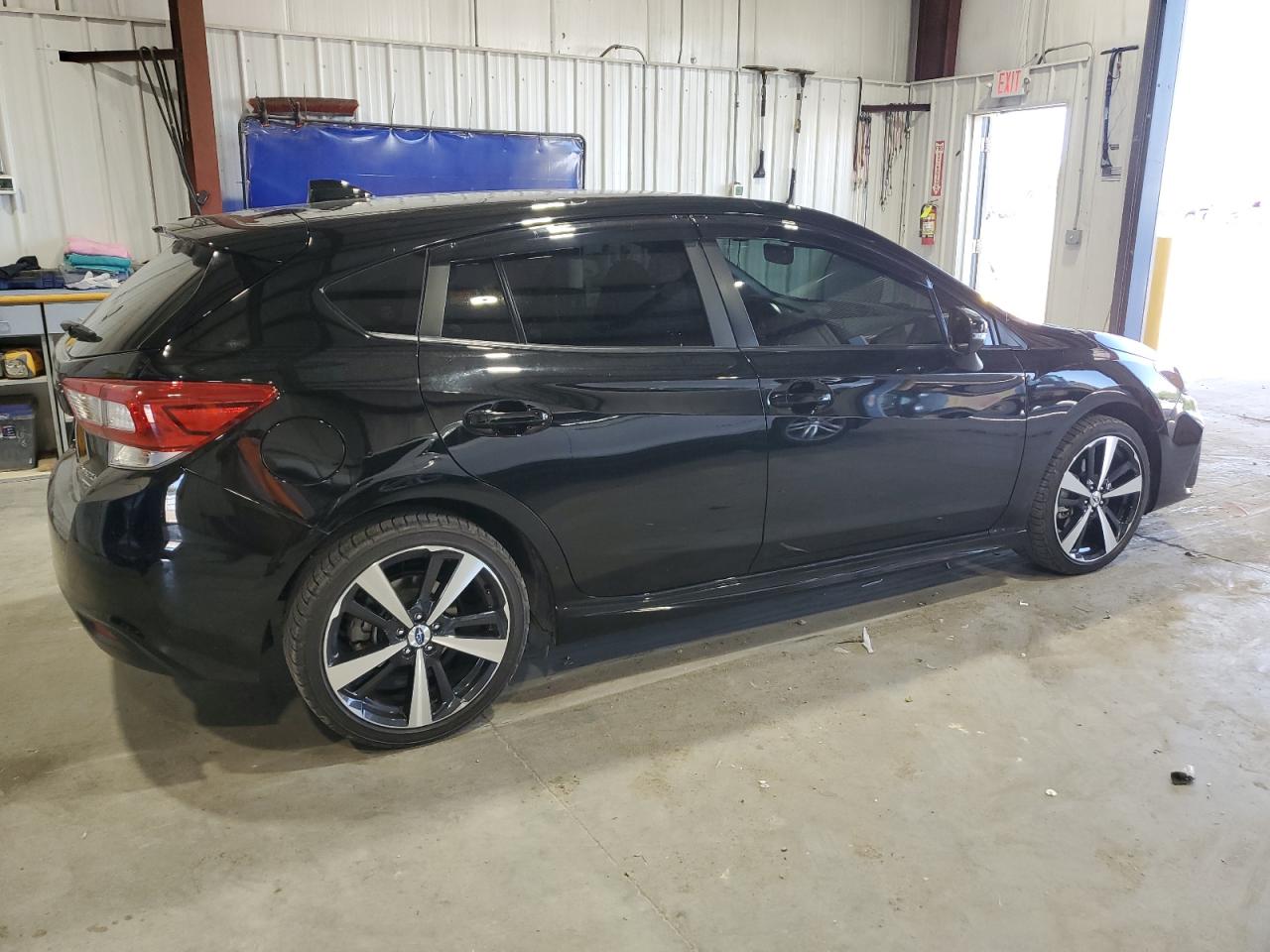 Subaru Impreza Sport Image 3