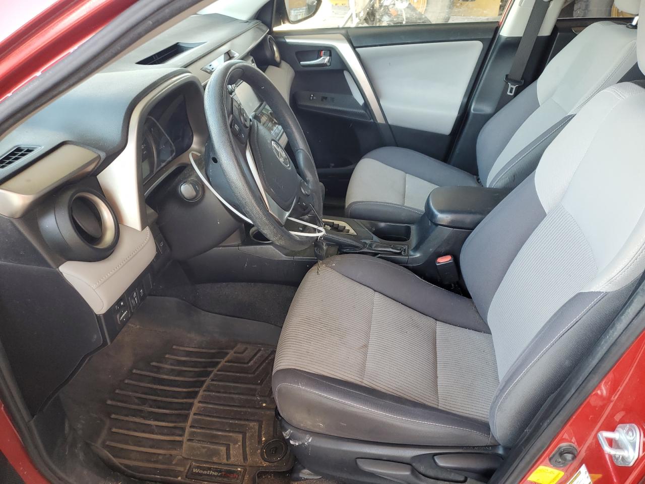 Toyota RAV4 Xle Image 9