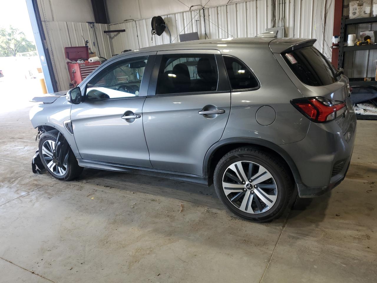 Mitsubishi Outlander Es Image 5