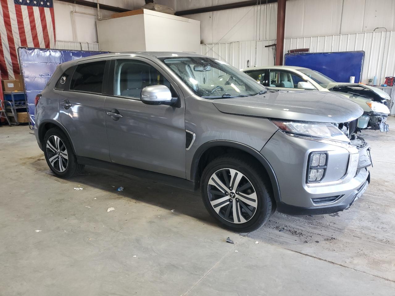 Mitsubishi Outlander Es Image 13