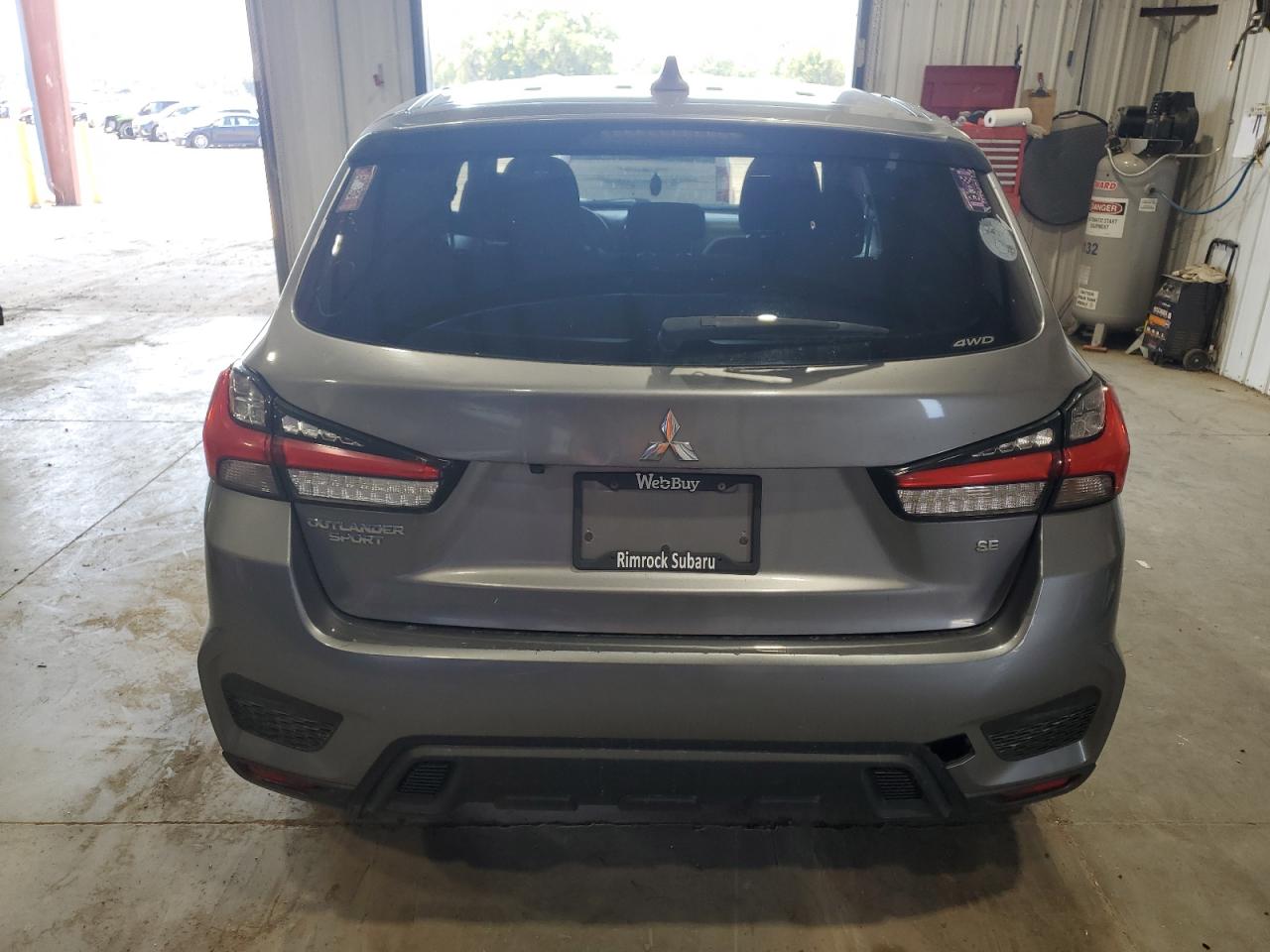 Mitsubishi Outlander Es Image 12