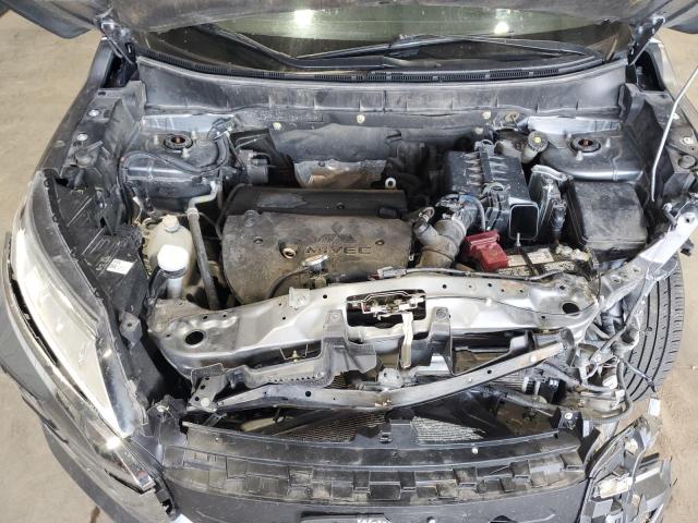 Mitsubishi Outlander Es Image 2