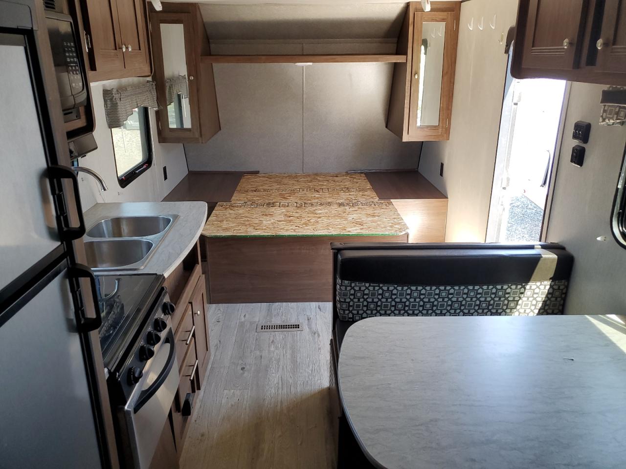 Heart Land Prowler Image 2