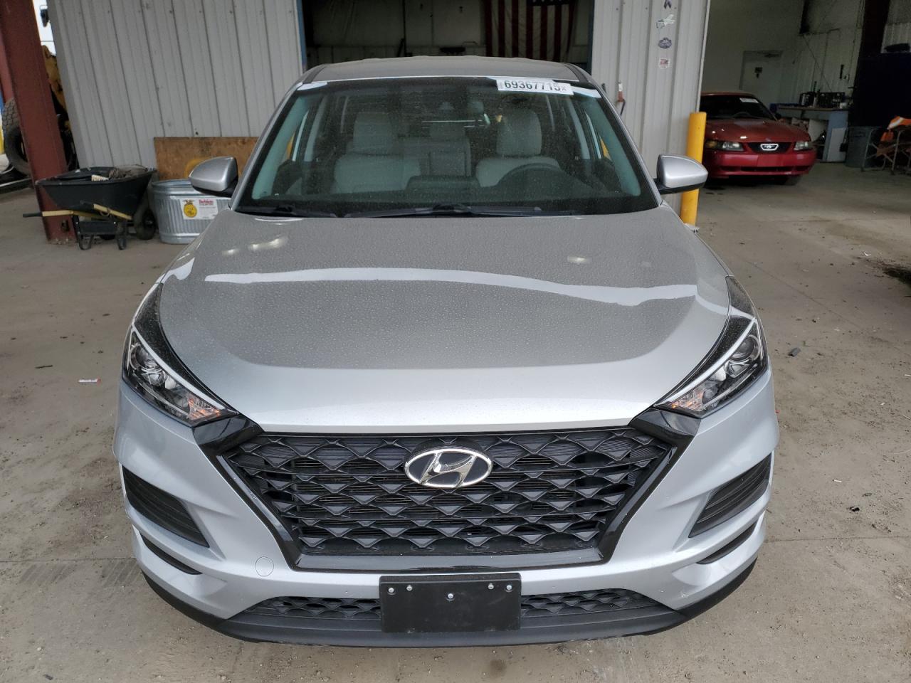 Hyundai TUCSON Se Image 8