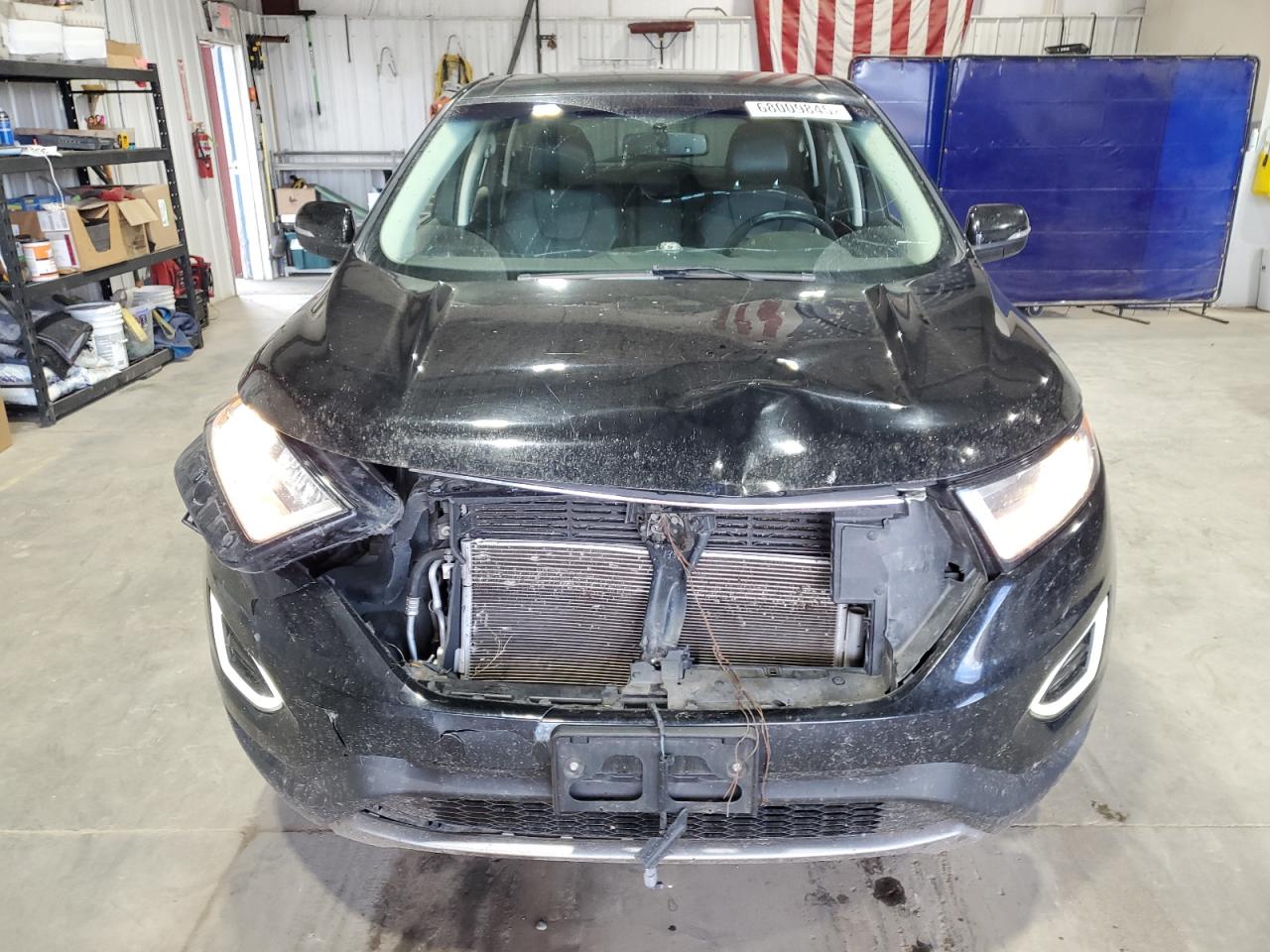 Ford Edge Titanium Image 4