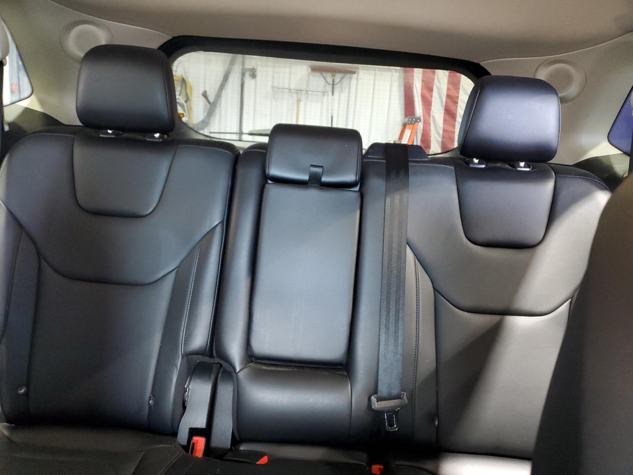 Ford Edge Titanium Image 8