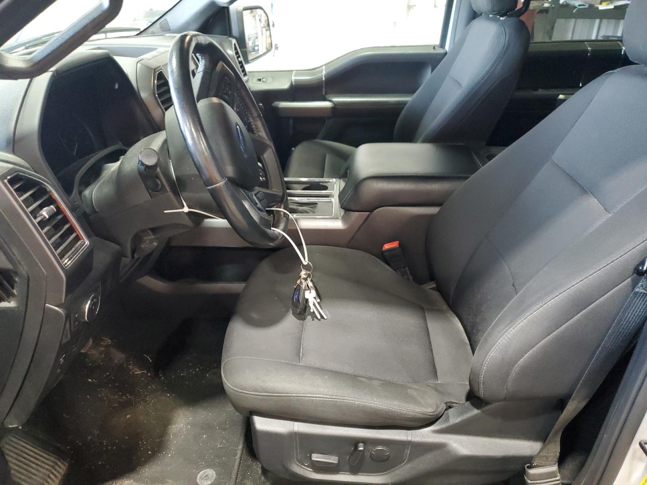 Ford F-150 Supercrew Image 4