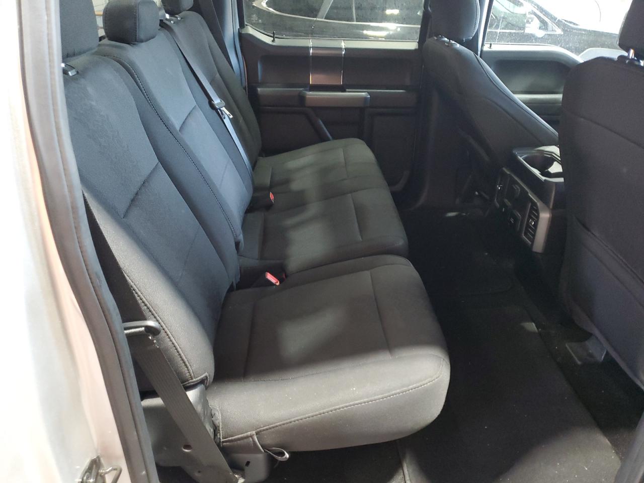 Ford F-150 Supercrew Image 7