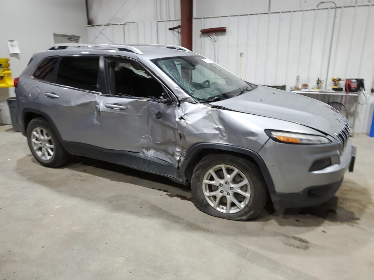 Jeep Grand Cherokee Latitude Image 5