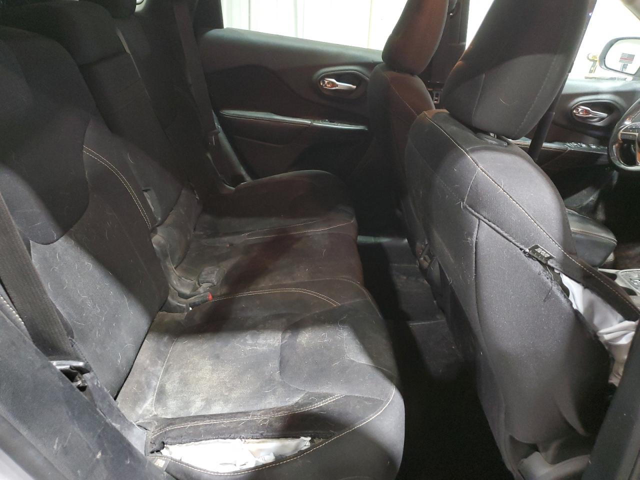 Jeep Grand Cherokee Latitude Image 13