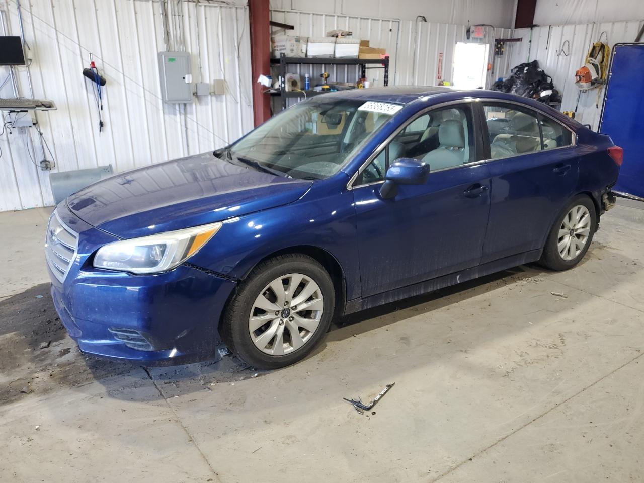 Subaru Legacy 2.5i Premium Image 1