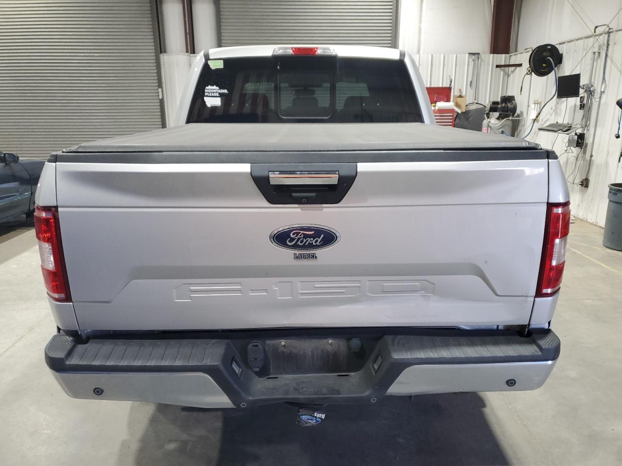 Ford F-150 Supercrew Image 3