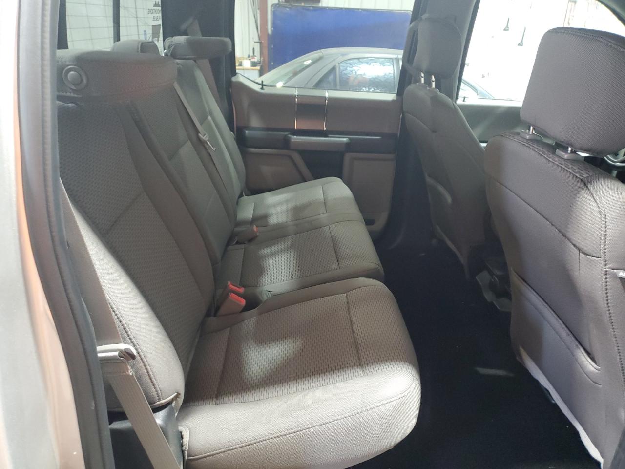 Ford F-150 Supercrew Image 11