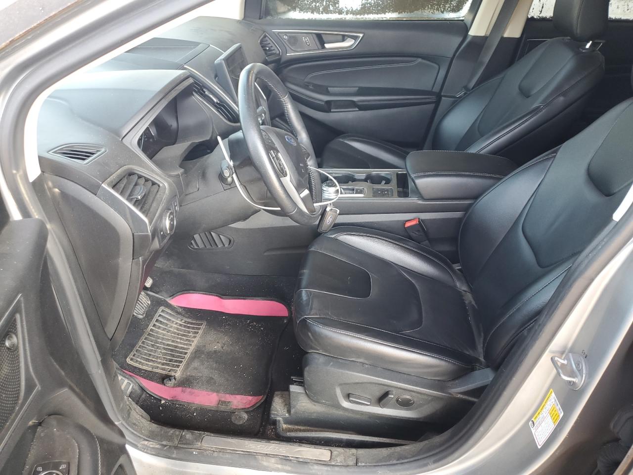 Ford Edge Titanium Image 11