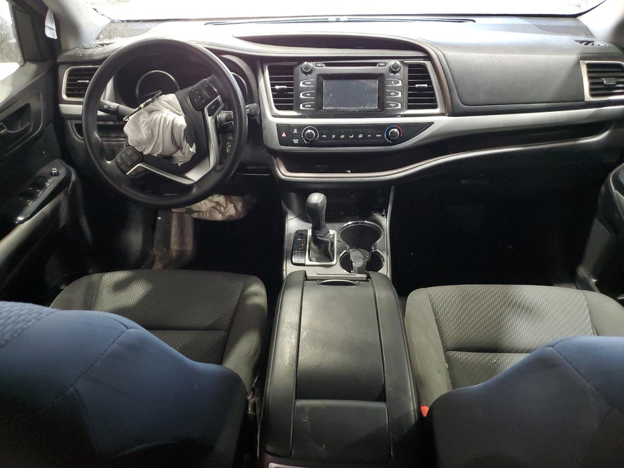 Toyota Highlander Le Image 7