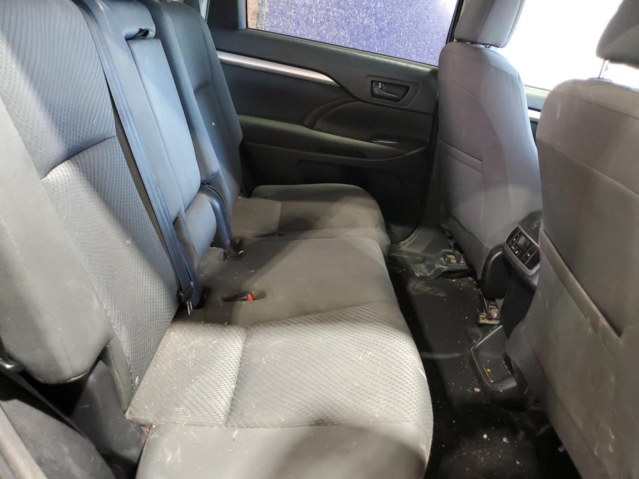 Toyota Highlander Le Image 3