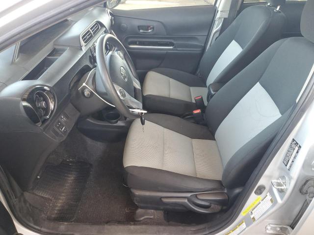 Toyota Prius Image 2