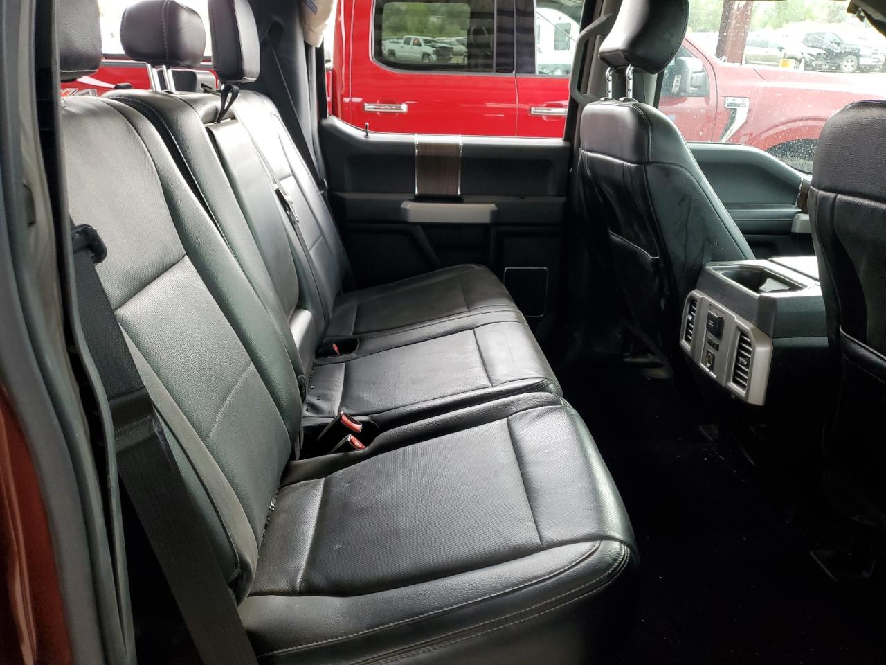 Ford F-150 Supercrew Image 9