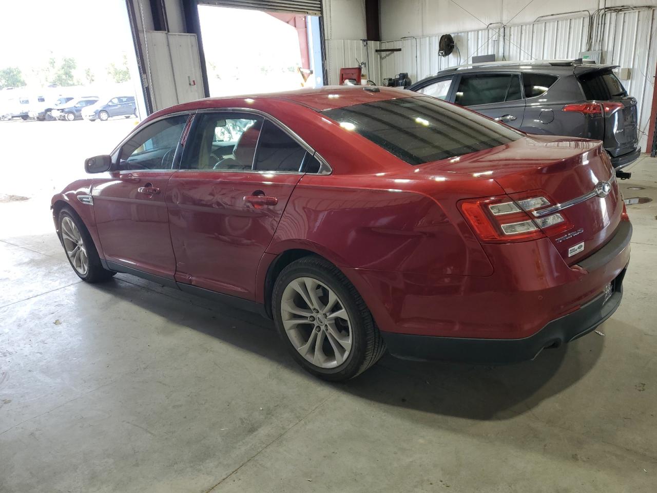 Ford Taurus Sel Image 2