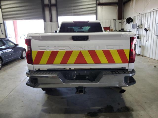 Chevrolet Silverado K2500 Heavy Duty Image 2