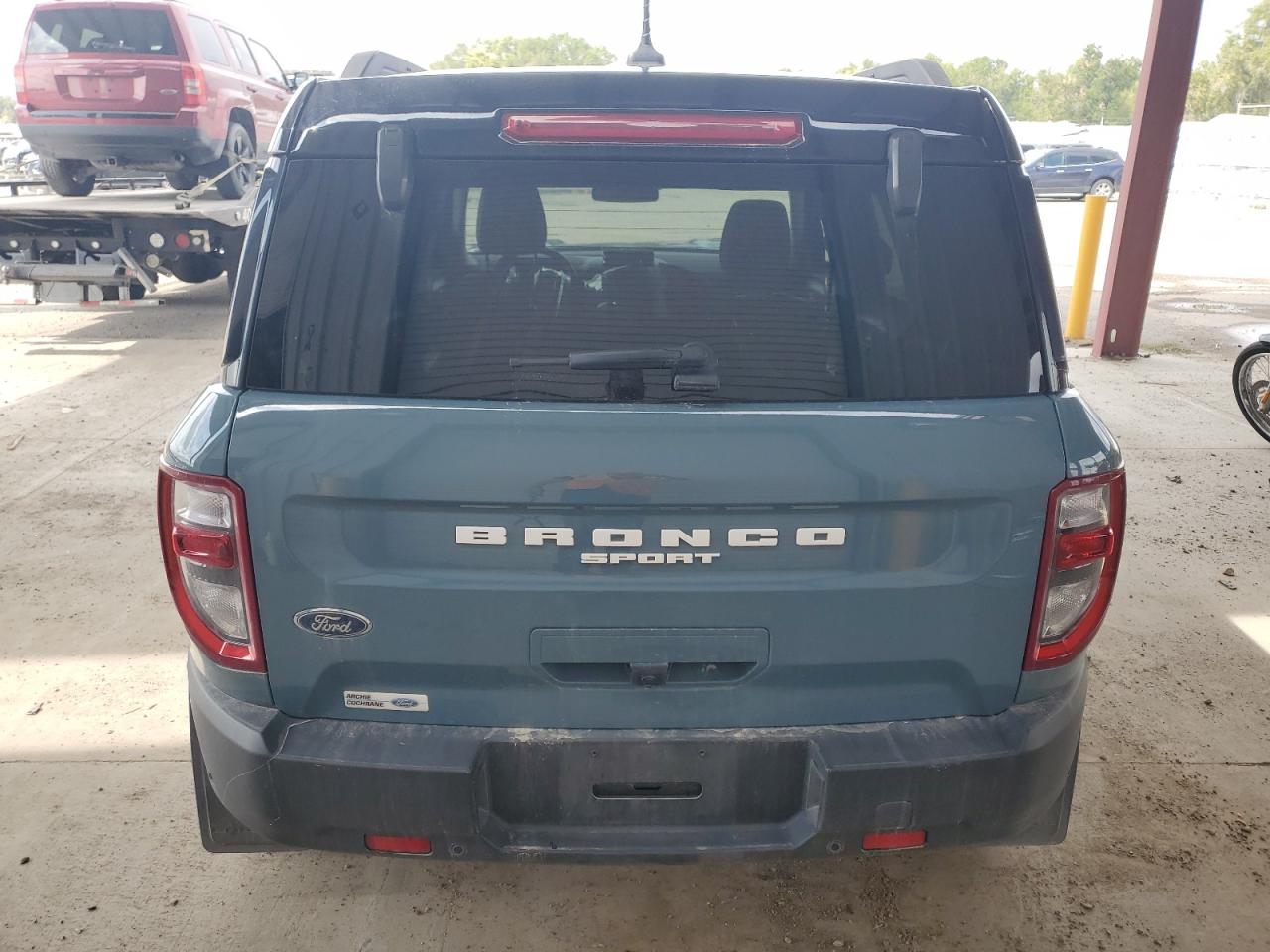 Ford Bronco Outer Banks Image 11