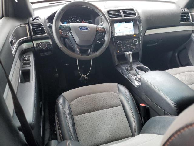 Ford Explorer Xlt Image 5