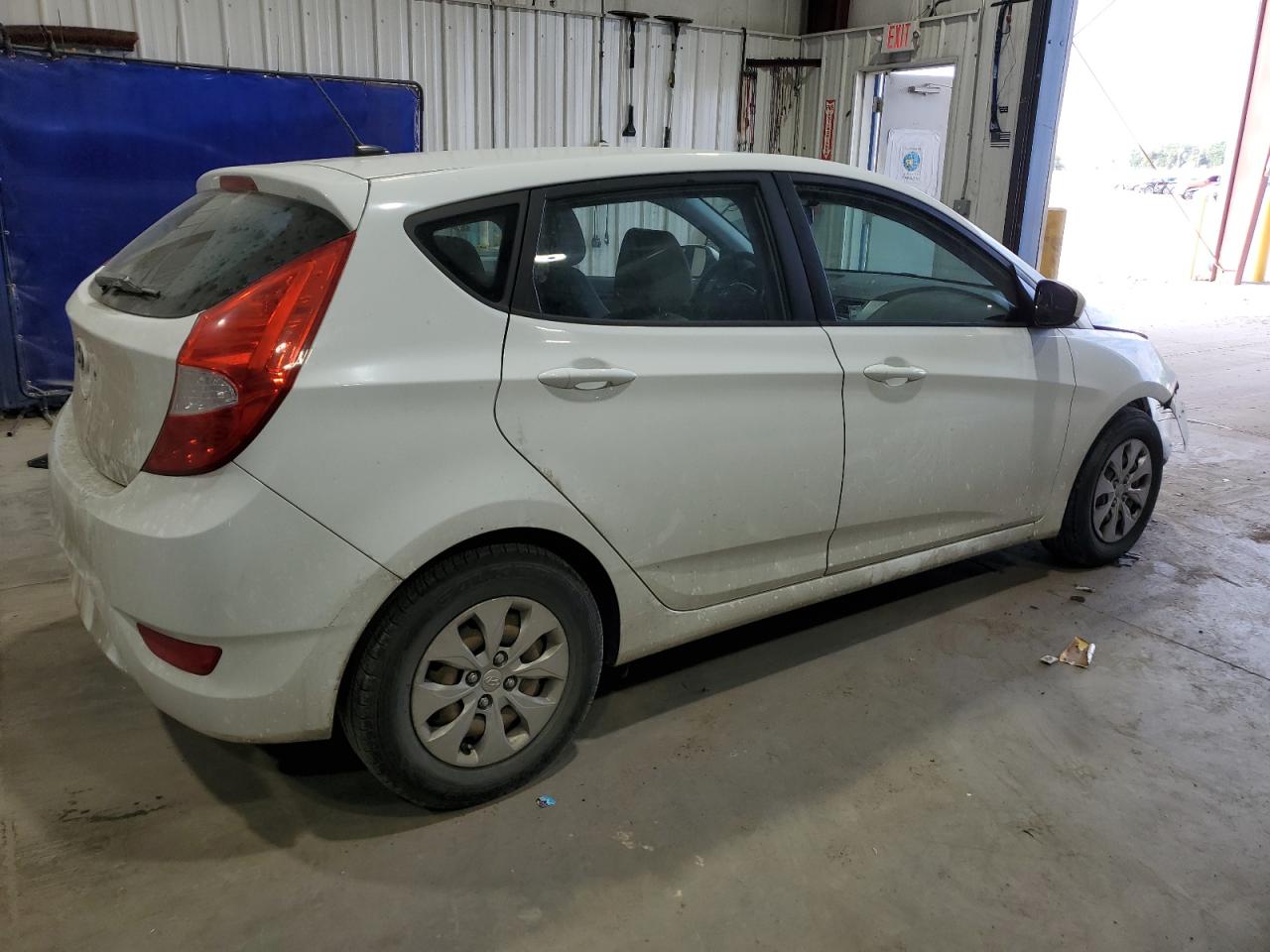 Hyundai ACCENT Se Image 12