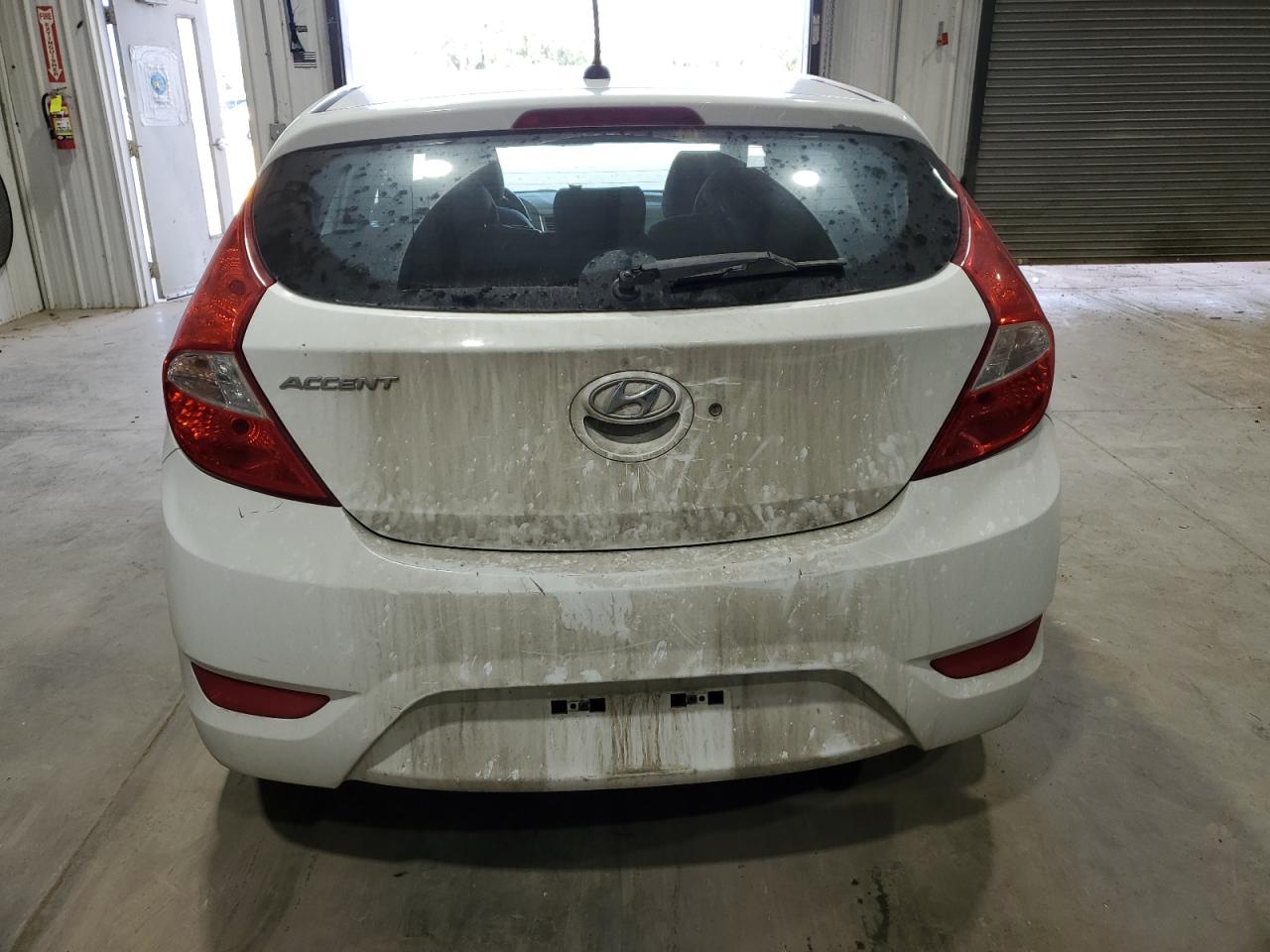Hyundai ACCENT Se Image 6