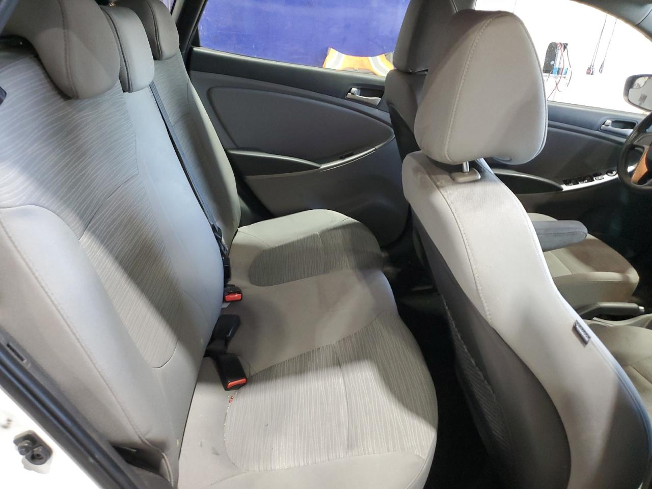 Hyundai ACCENT Se Image 7