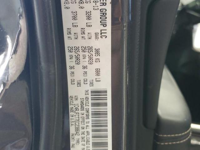 Jeep Grand Cherokee Overland Image 13