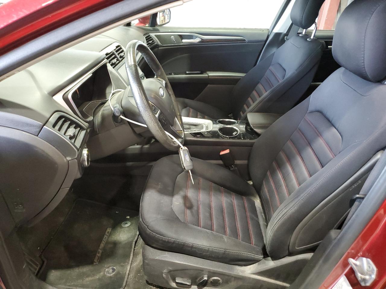 Ford Fusion Se Image 8