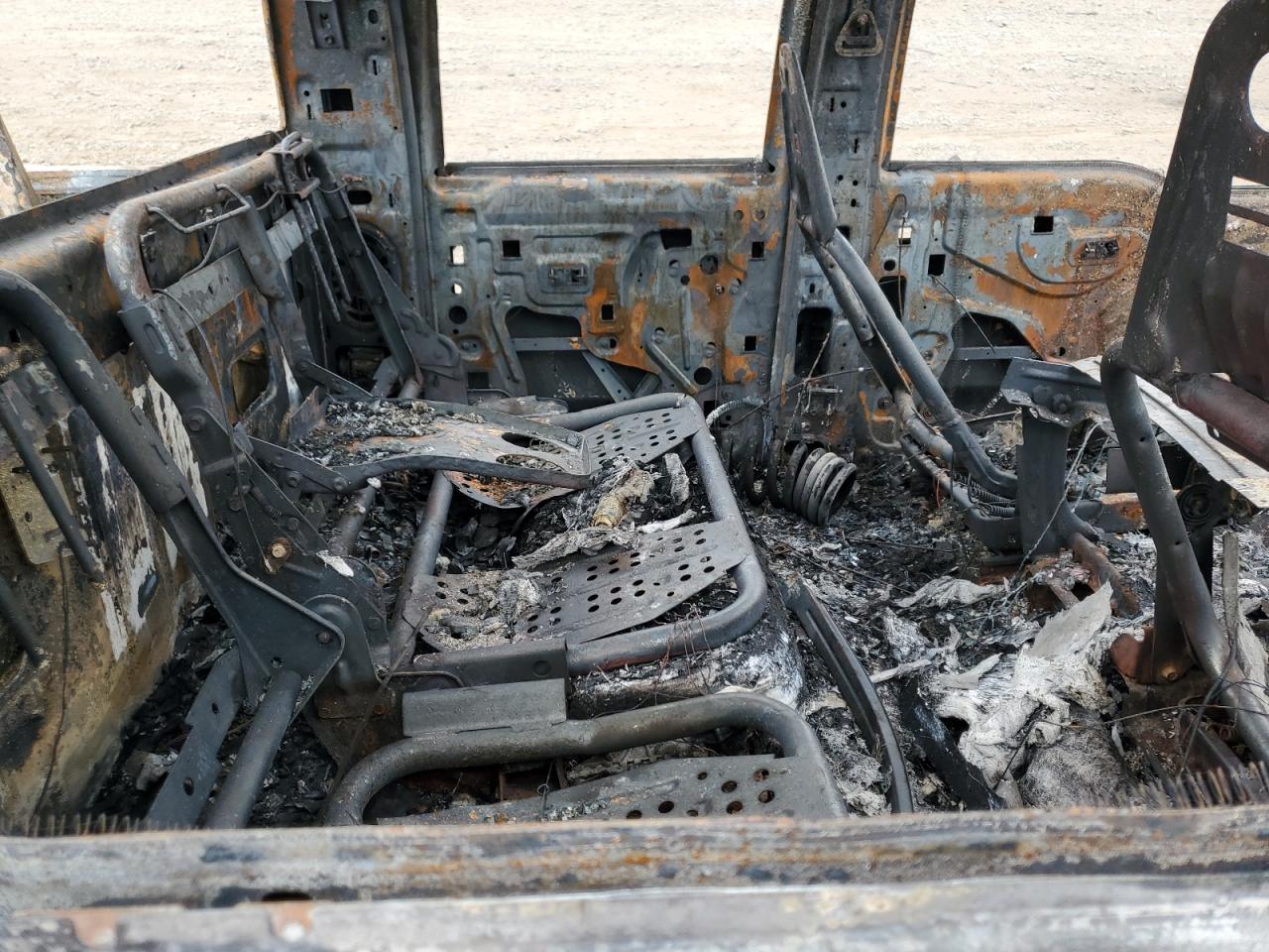 Ford F-350 Srw Super Duty Image 11