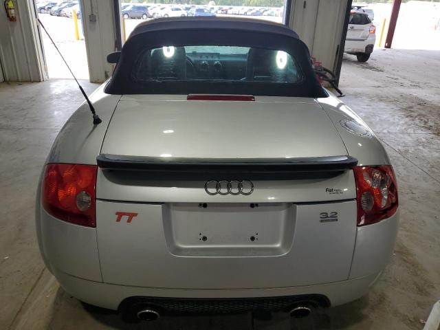 Audi TT 3.2 Image 2