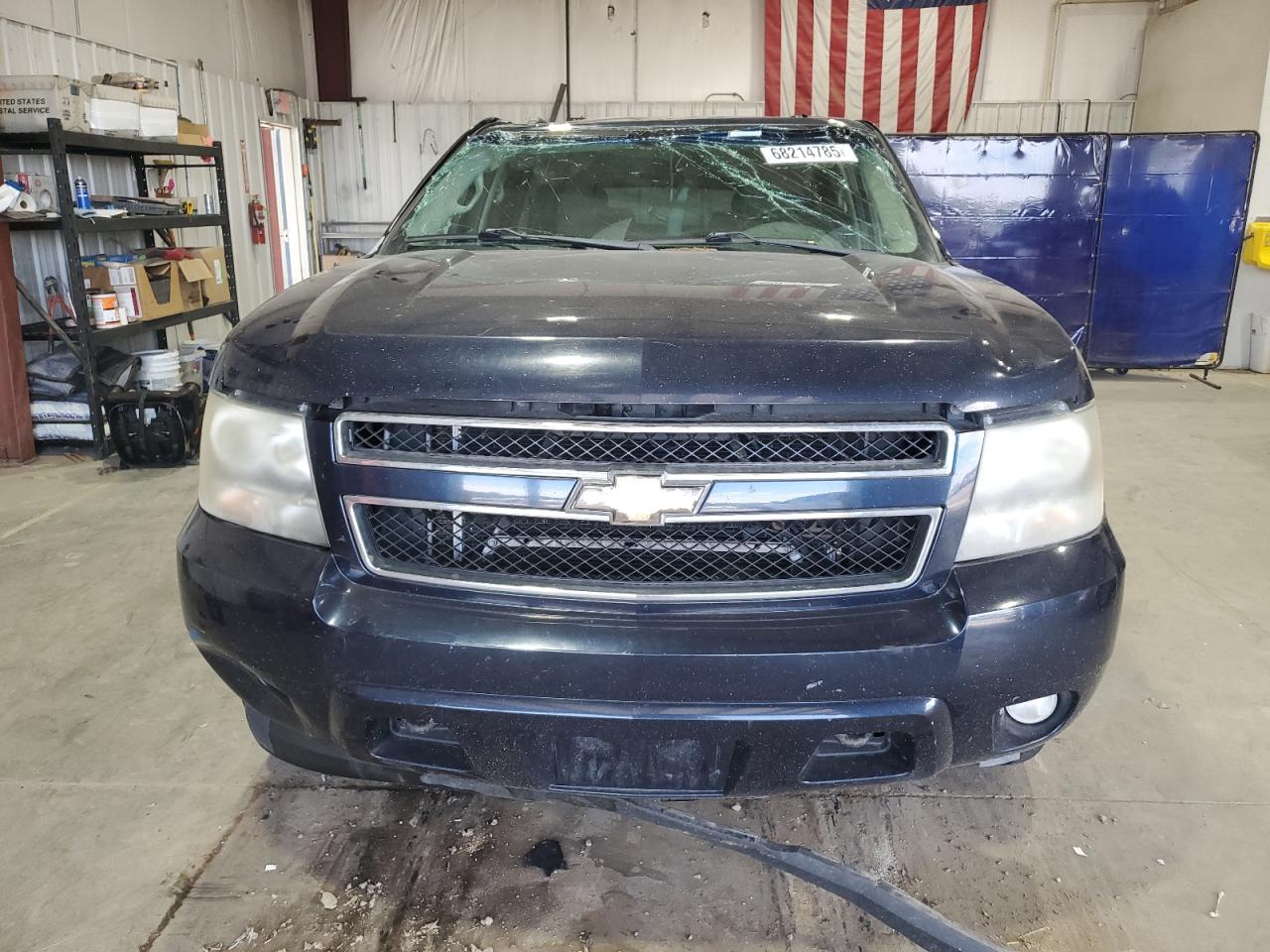 Chevrolet Suburban K1500 Ls Image 3