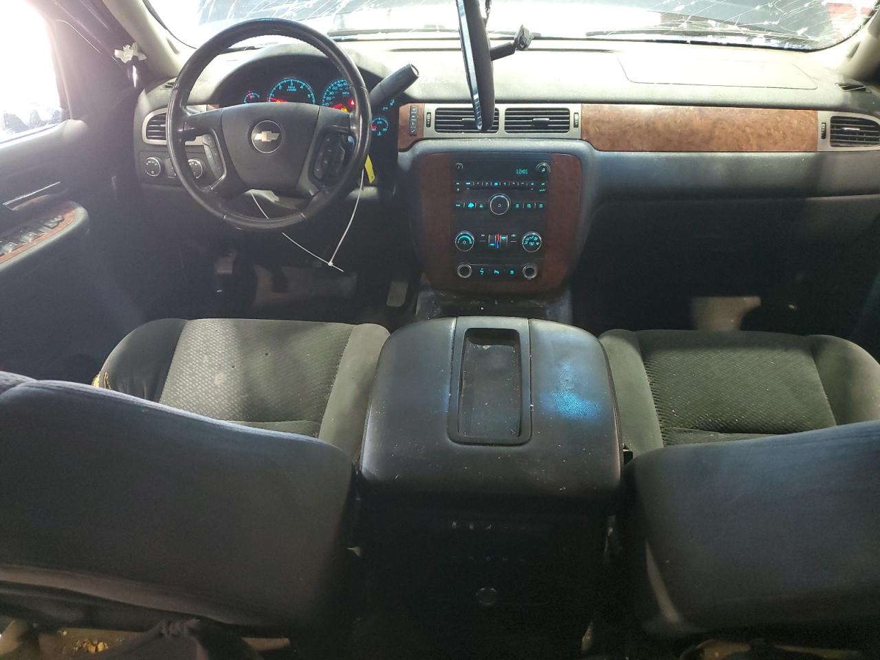 Chevrolet Suburban K1500 Ls Image 7