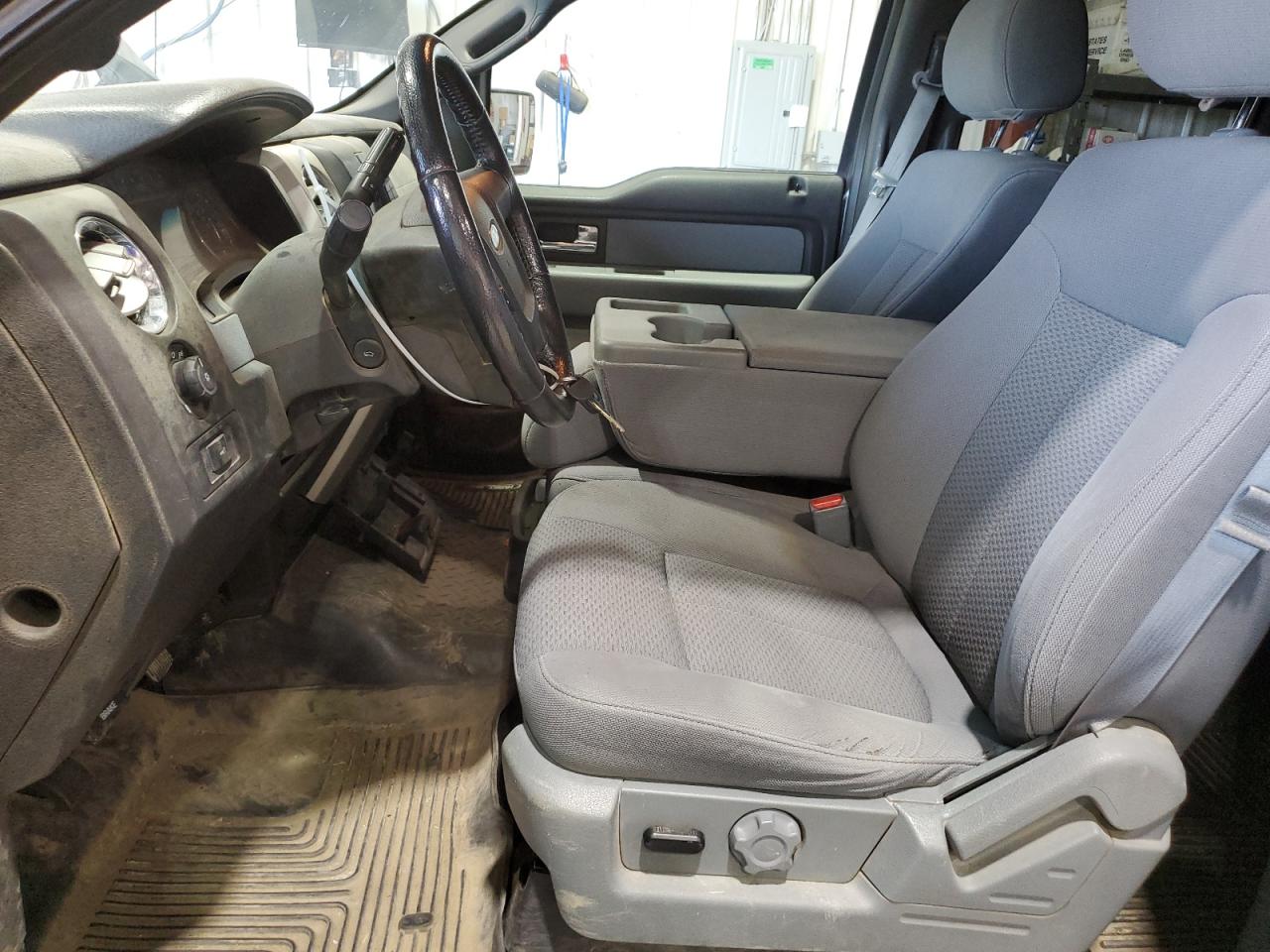 Ford F-150 Supercrew Image 6