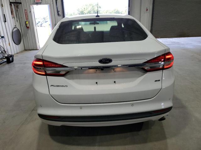 Ford Fusion Se Image 8