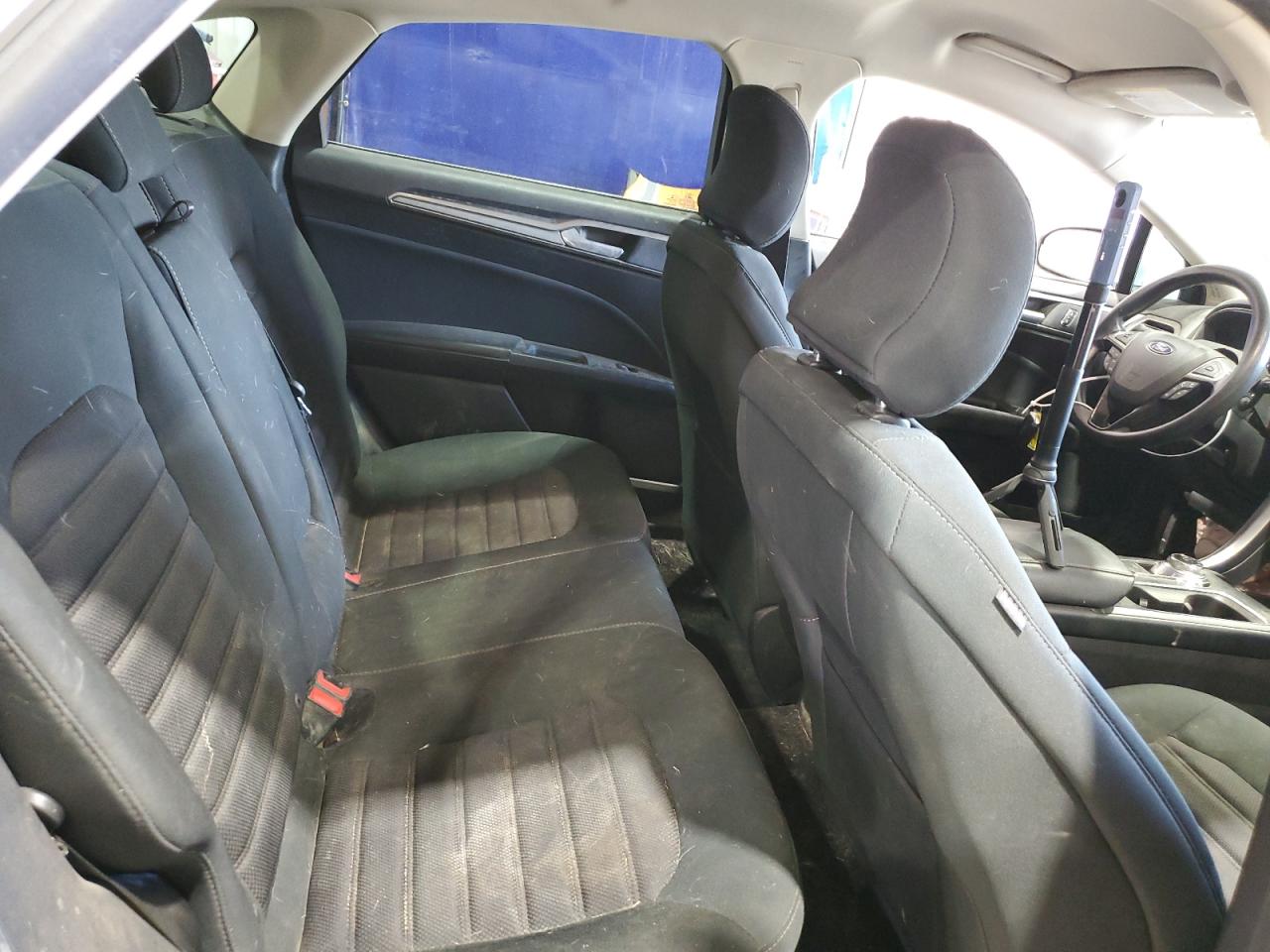 Ford Fusion Se Image 11