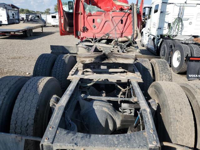 Freightliner Cascadia 1 Image 2