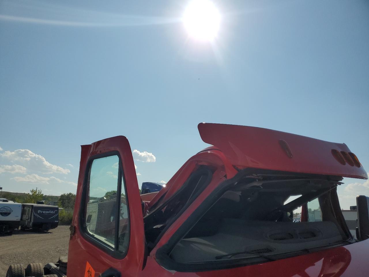 Freightliner Cascadia 1 Image 4