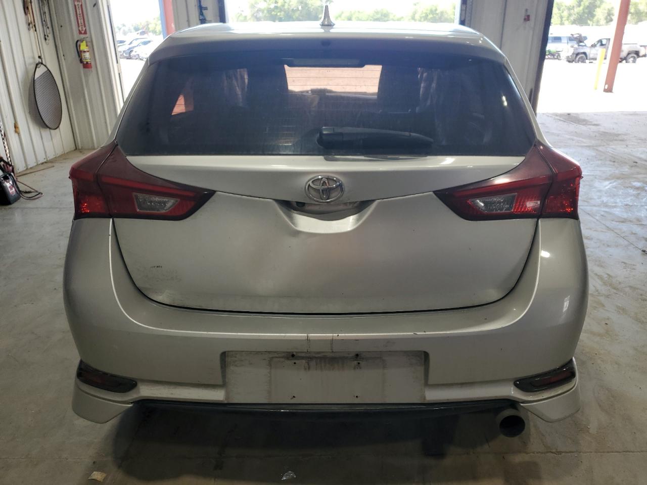 Toyota Corolla Image 13