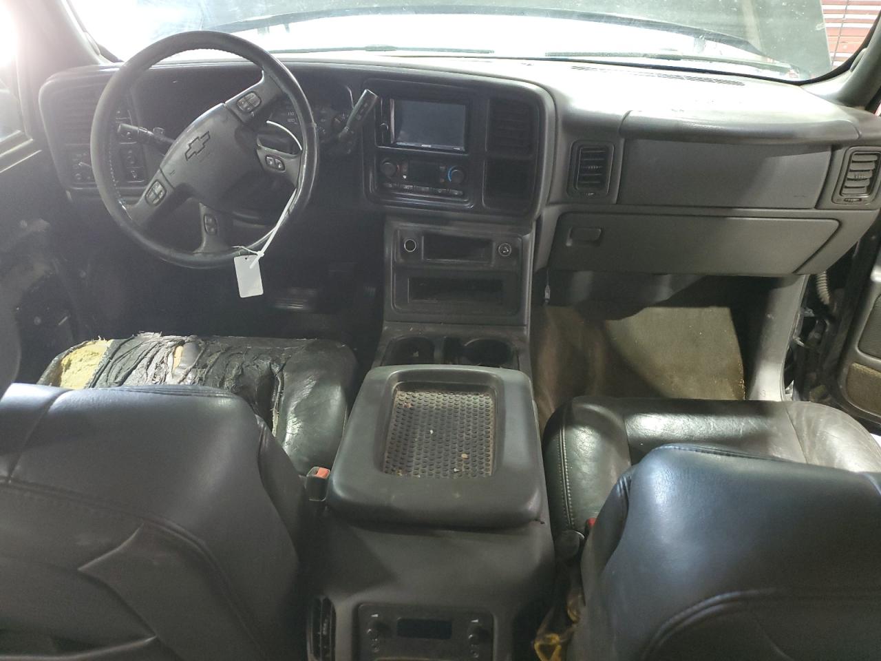 Chevrolet Silverado K2500 Heavy Duty Image 4