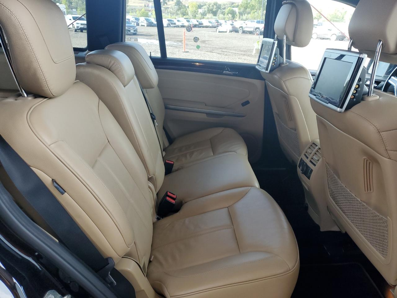 Mercedes-Benz G-Class 550 4matic Image 11